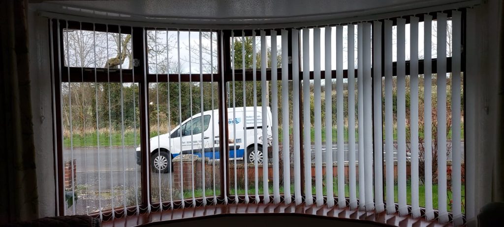 curved vertical track blinds for bay windows
